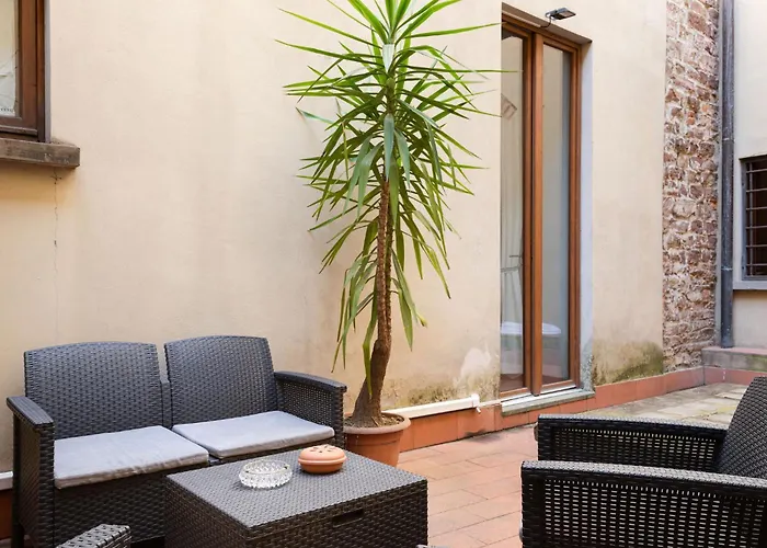 Signoria With Patio Appartamento