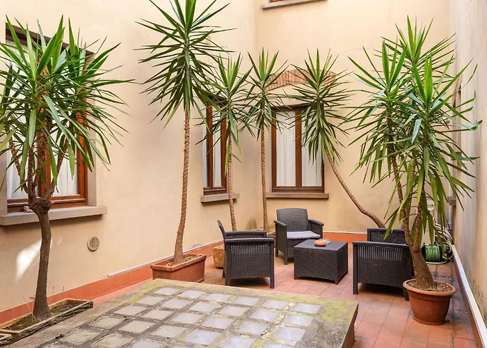 Signoria With Patio Appartamento *